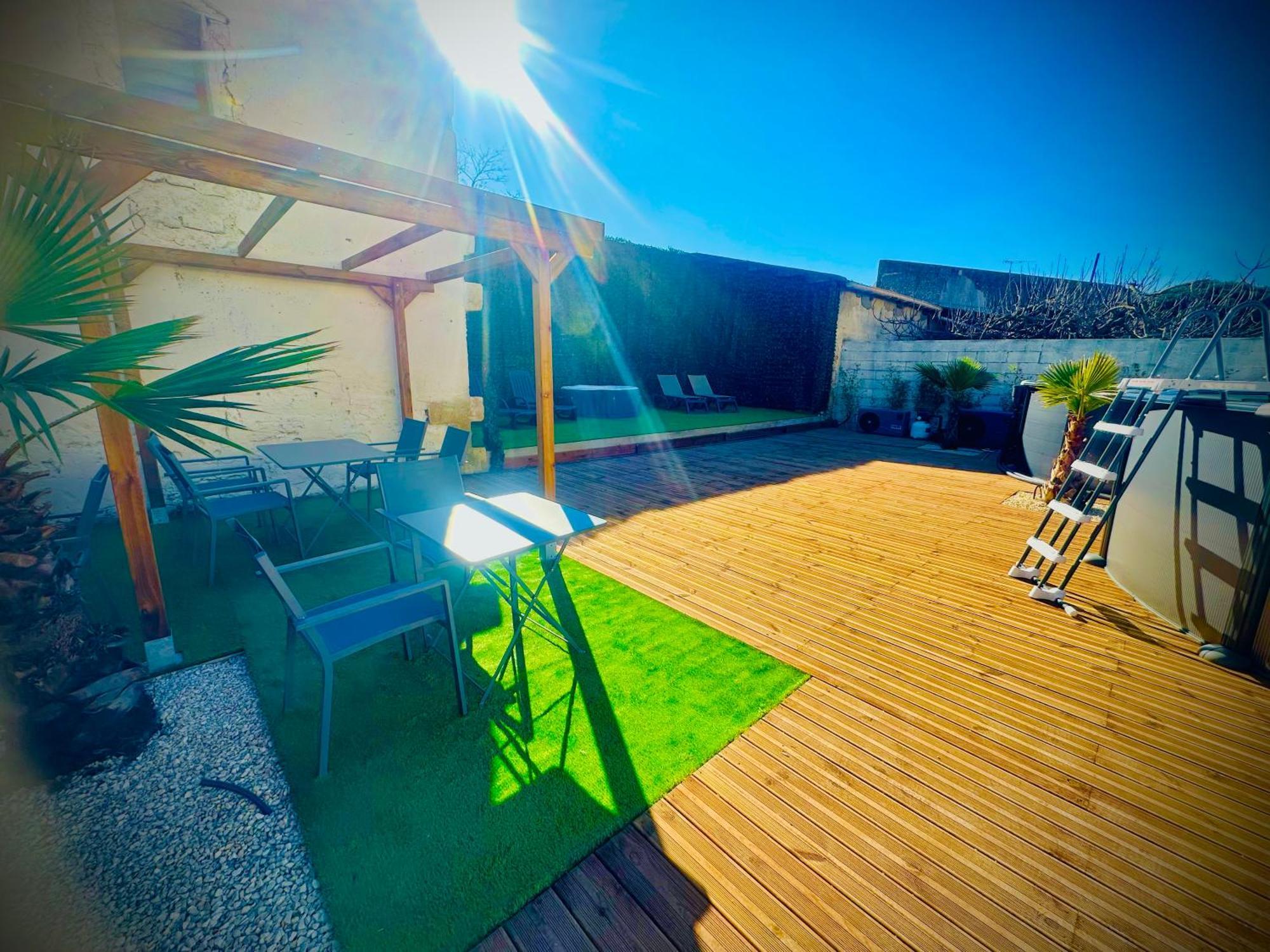 Les Appartements Du Mas - Emeraude Aigues-Mortes Esterno foto