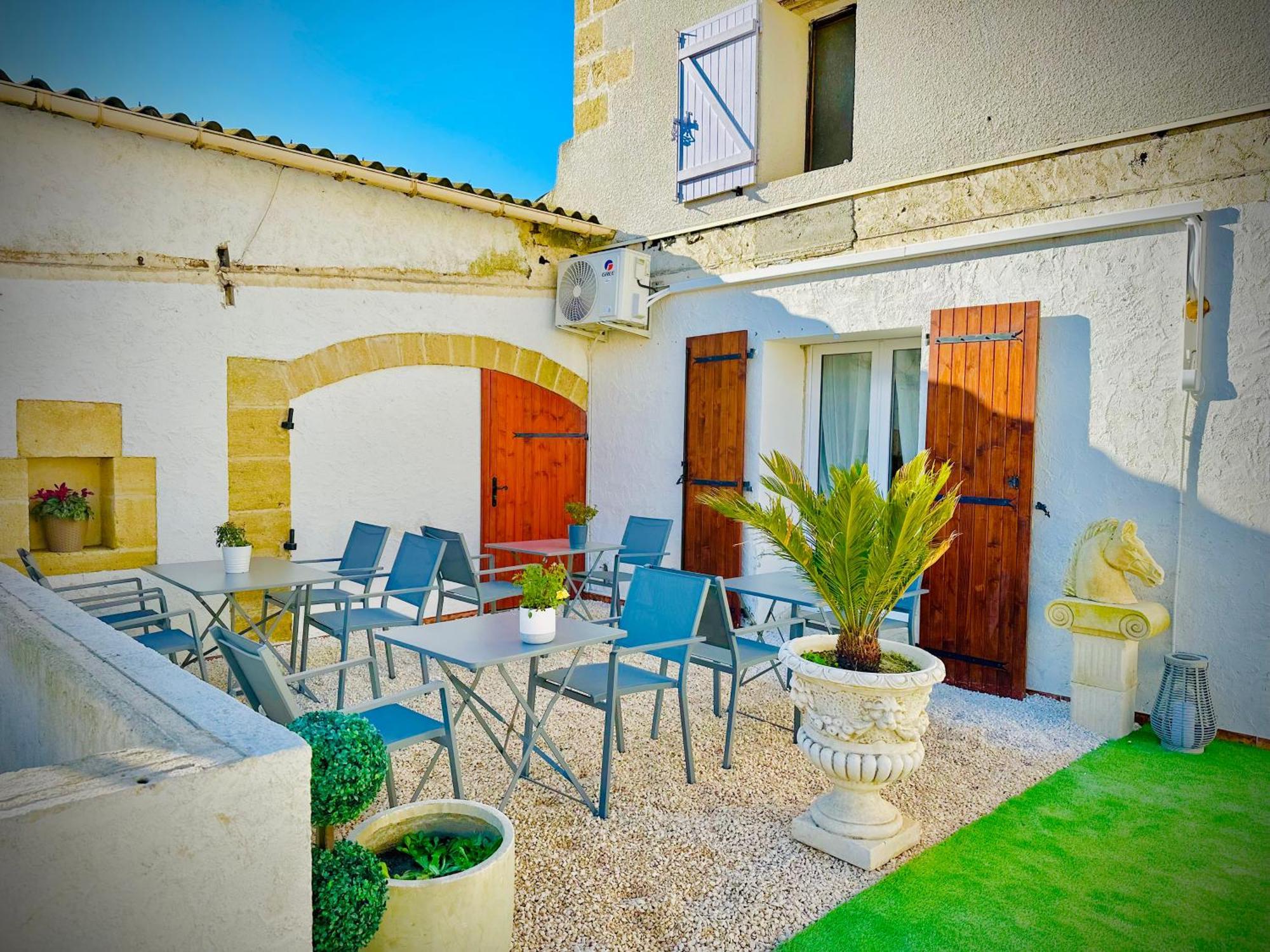 Les Appartements Du Mas - Emeraude Aigues-Mortes Esterno foto