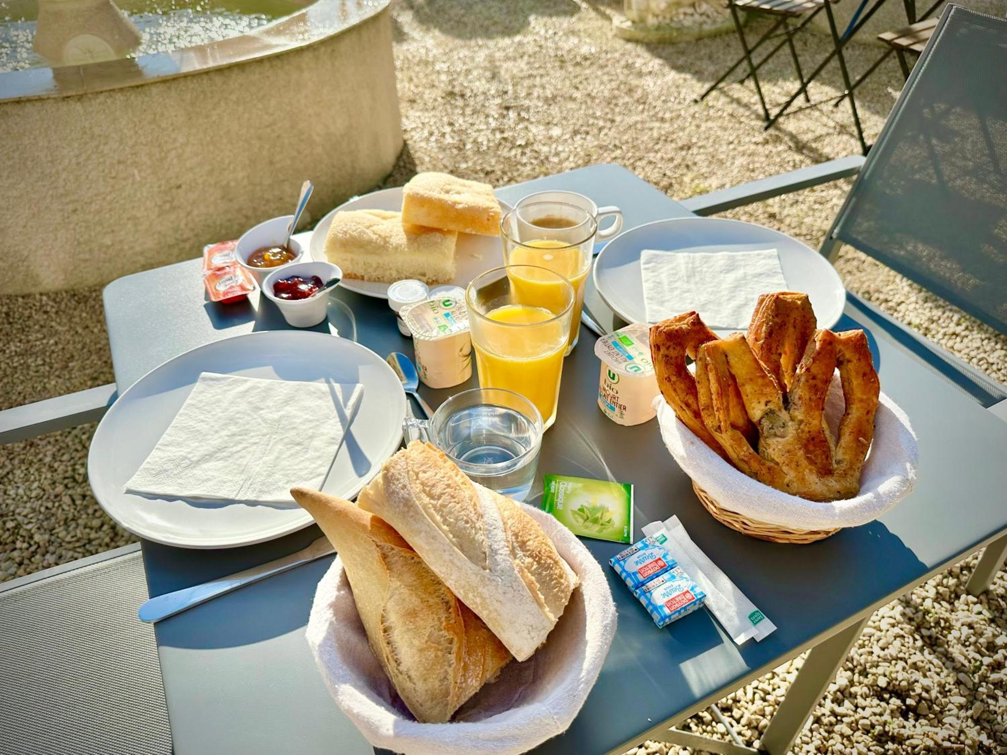 Les Appartements Du Mas - Emeraude Aigues-Mortes Esterno foto