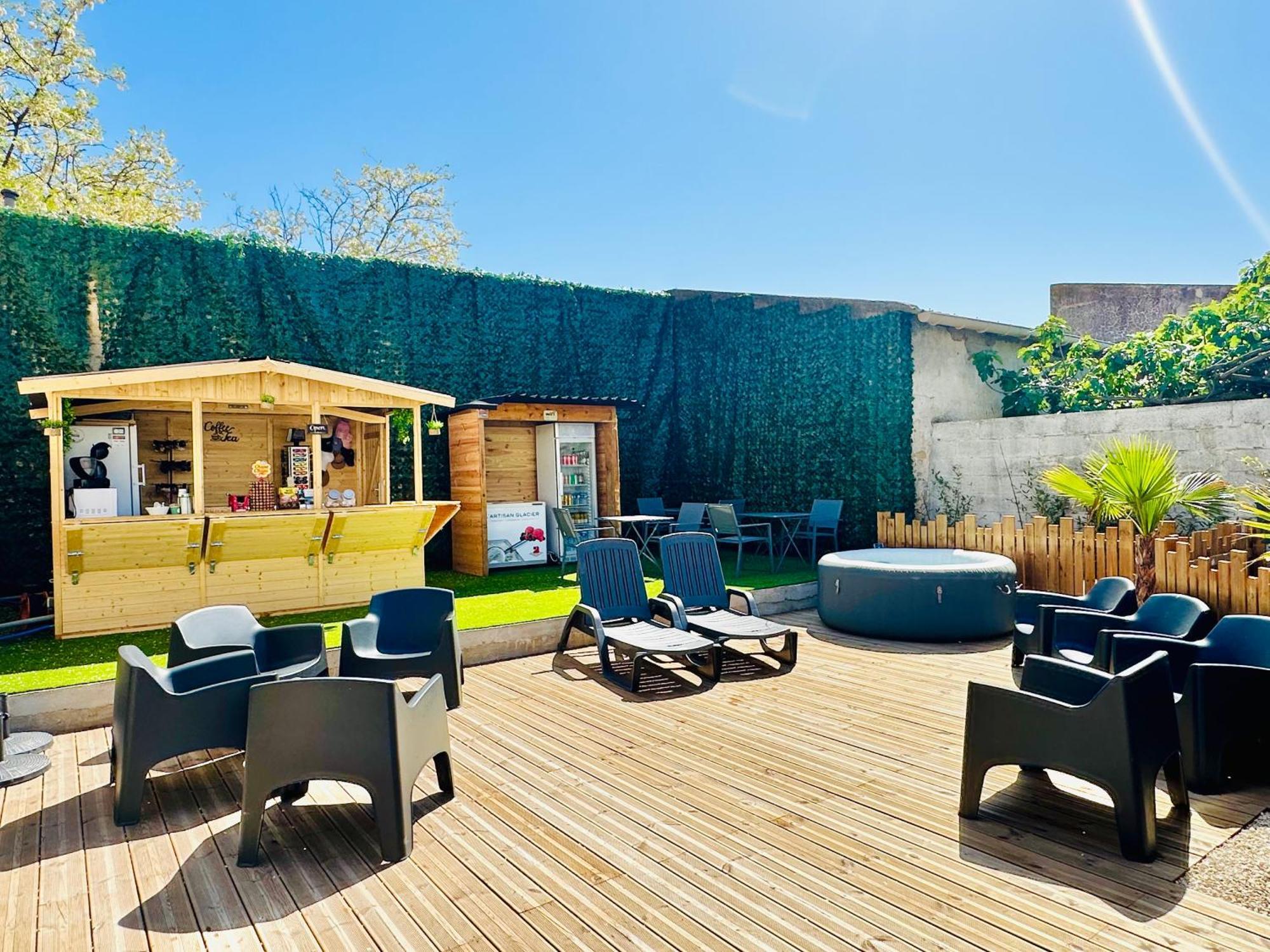 Les Appartements Du Mas - Emeraude Aigues-Mortes Esterno foto